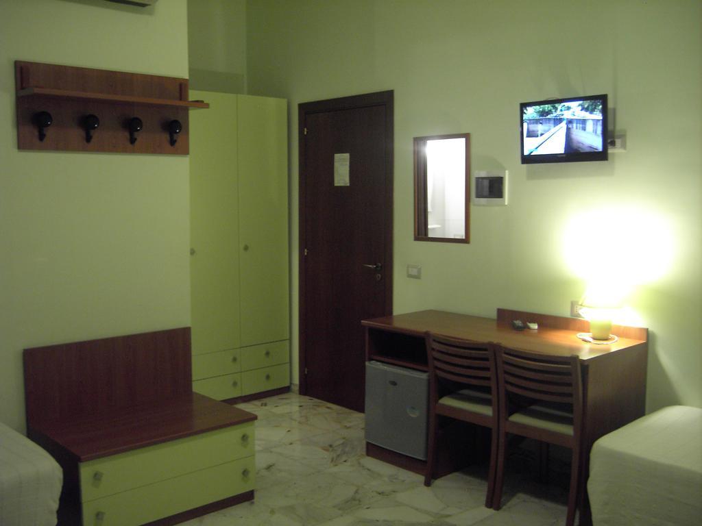 Etna Inn Motta SantʼAnastasia Exterior foto